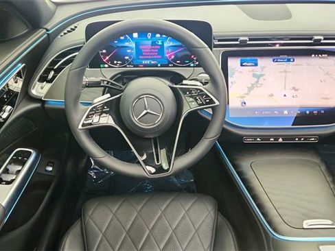 Used 2024 Mercedes-Benz E 450 4MATIC Sedan w/ Airmatic Package image 39