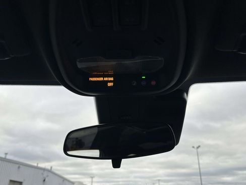 Certified 2024 Buick Envista Sport Touring w/ Convenience I Package image 32