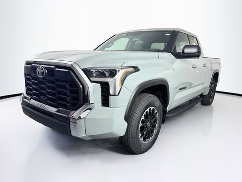 New 2026 Toyota Tundra SR5 AWD/4WD image 3
