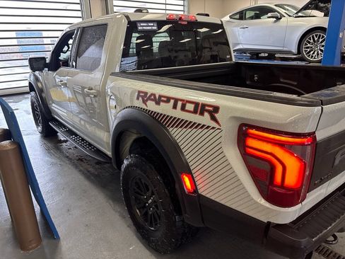 Used 2024 Ford F150 Raptor AWD/4WD image 6