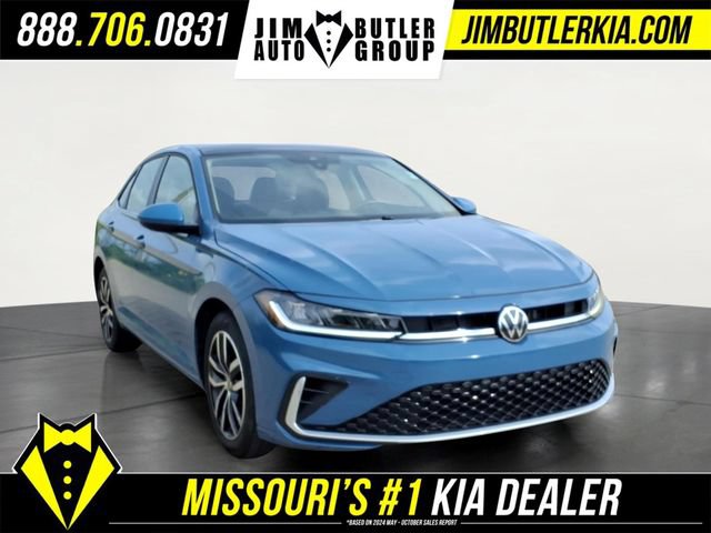 Used 2025 Volkswagen Jetta SE FWD image 26