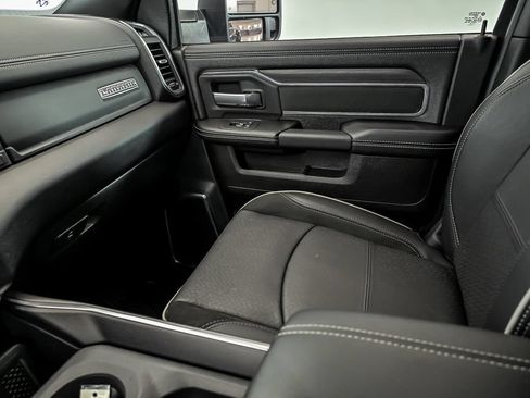 Used 2025 RAM 3500 Laramie AWD/4WD image 26