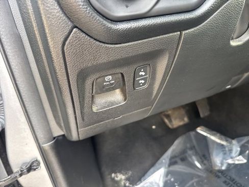 Used 2022 RAM 1500 Laramie image 13