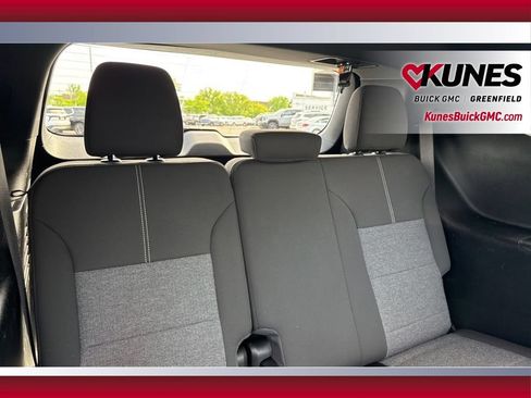 Used 2025 GMC Acadia Elevation AWD/4WD image 36