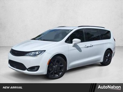Used 2019 Chrysler Pacifica Touring-L Plus w/ Advanced Safetytec Group