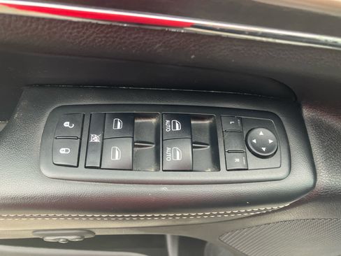 Used 2014 Jeep Grand Cherokee Limited w/ Trailer Tow Group IV image 10