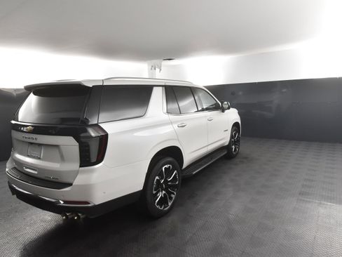 New 2025 Chevrolet Tahoe Premier image 2
