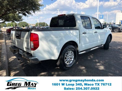Used 2014 Nissan Frontier SV AWD/4WD image 3