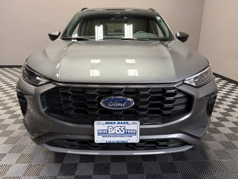 Used 2023 Ford Escape ST-Line w/ Tech Pack #1 image 4