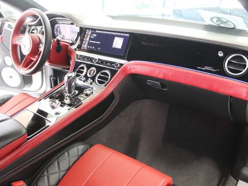 Used 2023 Bentley Continental GT Speed image 12