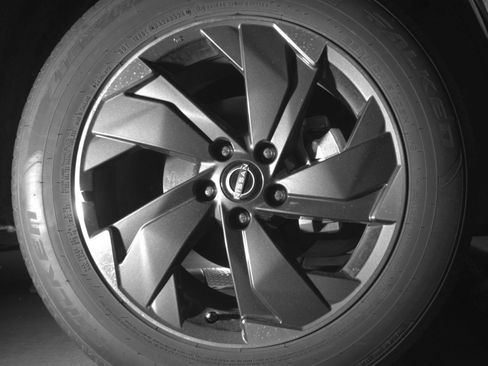 Used 2025 Nissan Rogue SV FWD image 16