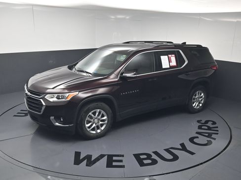 Used 2020 Chevrolet Traverse LT FWD image 20