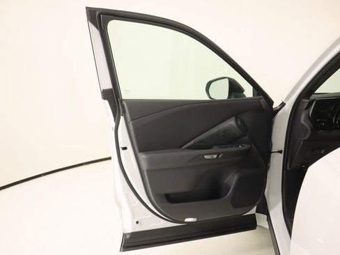 New 2026 Lexus TX 500h AWD image 10