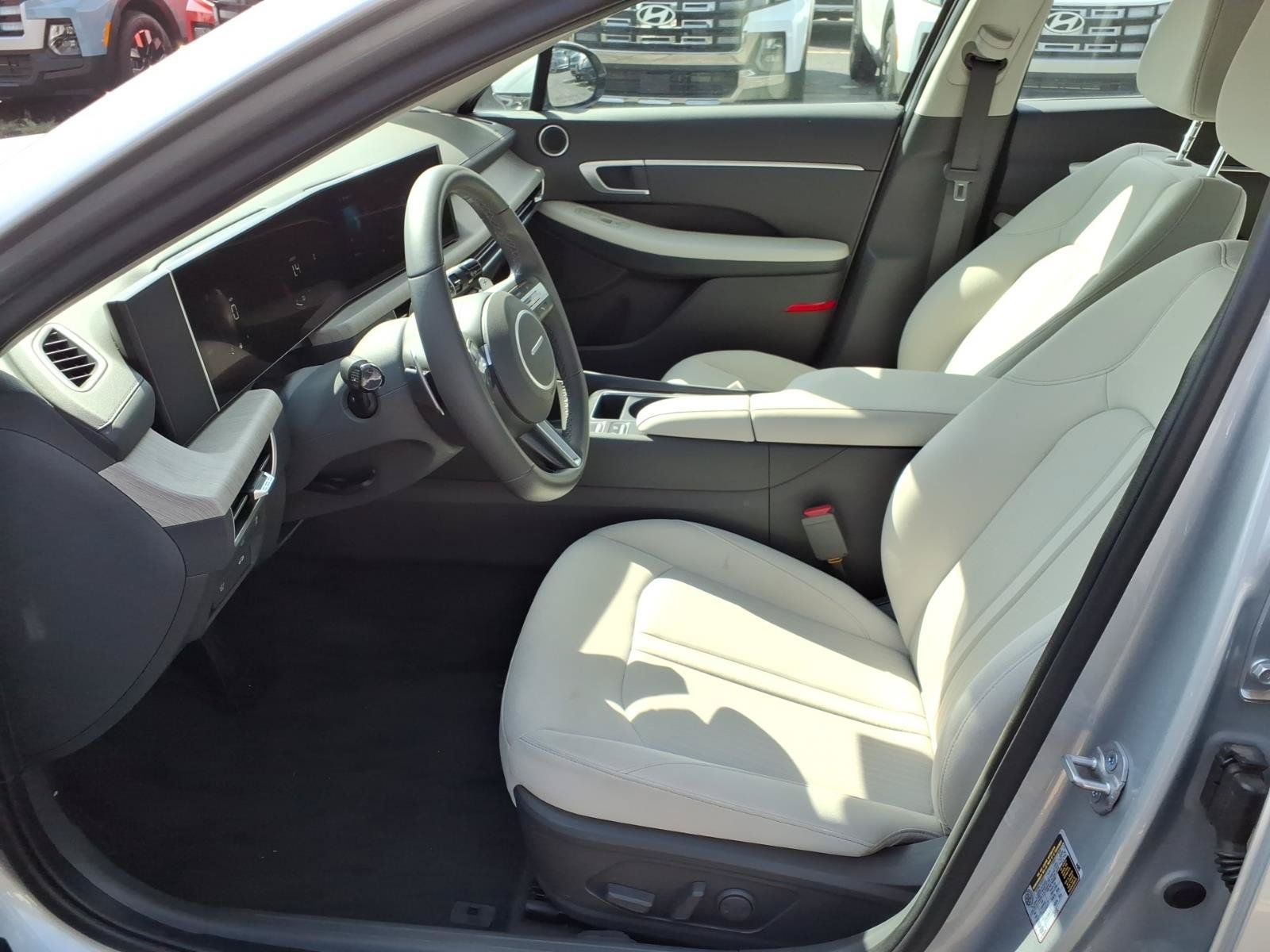 New 2025 Hyundai Sonata SEL FWD image 4