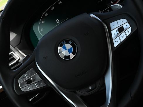 Used 2025 BMW X4 xDrive30i AWD/4WD image 34