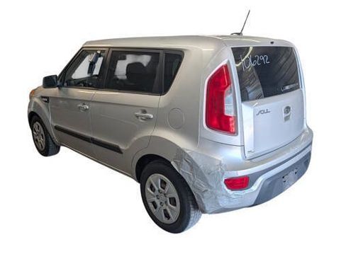 Used 2012 Kia Soul FWD image 3