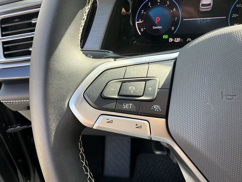 New 2026 Volkswagen Atlas Cross Sport SE FWD image 15