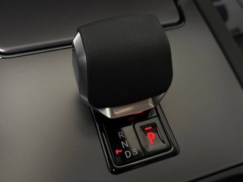 Certified 2025 Land Rover Discovery Sport S AWD/4WD image 37