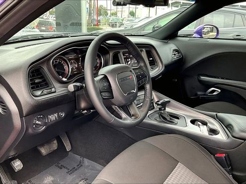 Used 2023 Dodge Challenger GT image 9