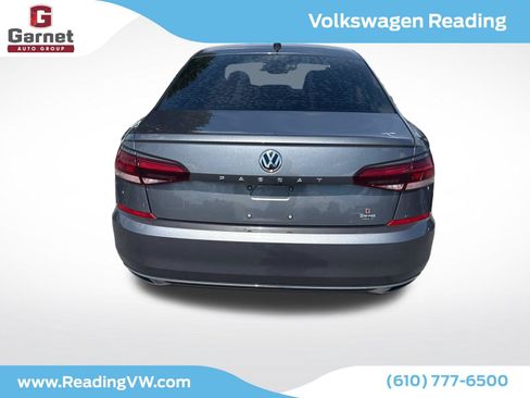 Used 2020 Volkswagen Passat 2.0T SE FWD image 4