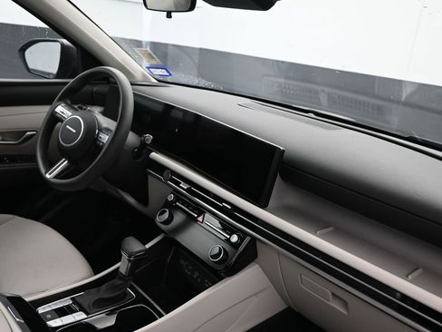 Used 2025 Hyundai Tucson SEL image 12