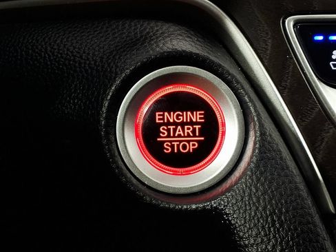 Used 2021 Honda Accord Touring image 18