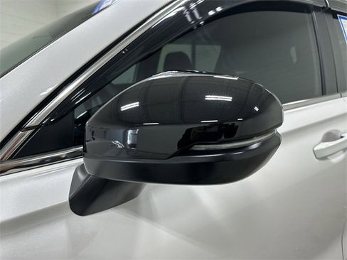 Used 2025 Honda CR-V Sport-L image 12