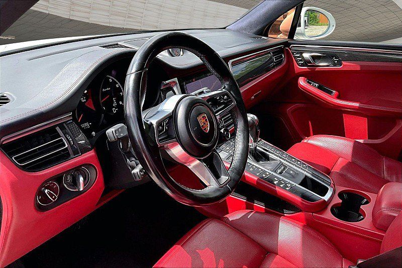 Used 2021 Porsche Macan Turbo w/ Premium Package Plus (PF0) AWD/4WD image 11