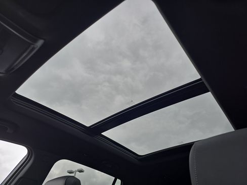 Certified 2025 Cadillac XT6 Premium Luxury image 35