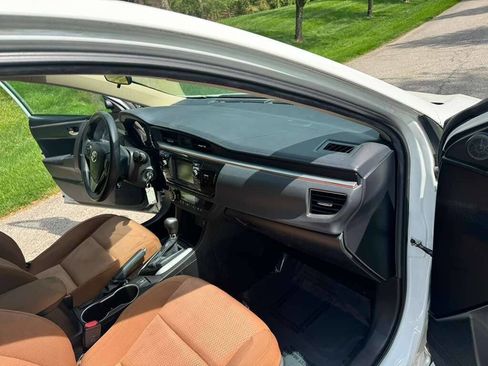 Used 2014 Toyota Corolla LE image 17