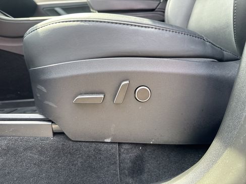 Used 2025 Tesla Model Y Performance AWD/4WD image 14