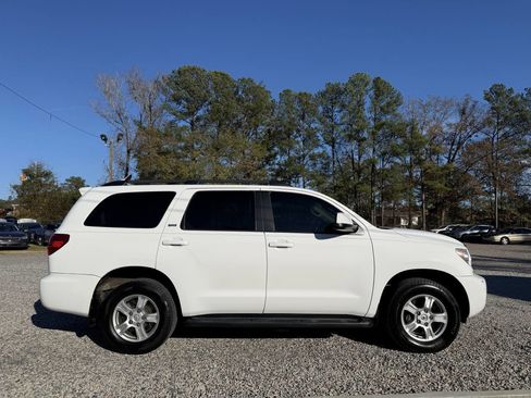 Used 2011 Toyota Sequoia SR5 image 9
