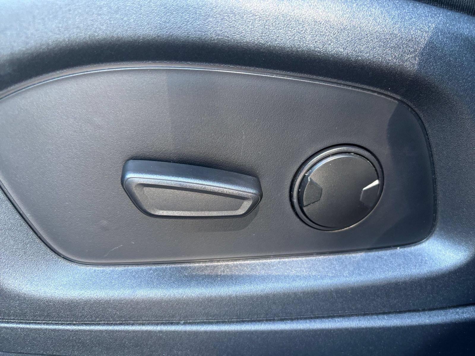 Used 2026 Ford Explorer Active RWD image 22