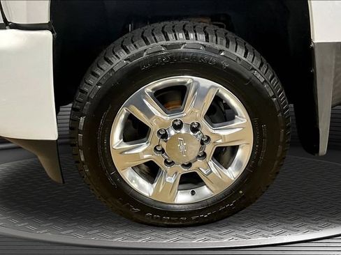 Used 2018 Chevrolet Silverado 2500 LTZ w/ Custom Sport Edition AWD/4WD image 33
