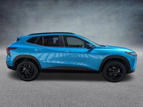 New 2026 Chevrolet Trax LT FWD image 3