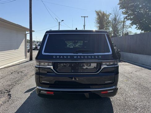 Used 2022 Jeep Grand Wagoneer Series II image 8