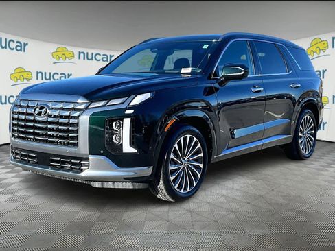 Used 2025 Hyundai Palisade Calligraphy image 3