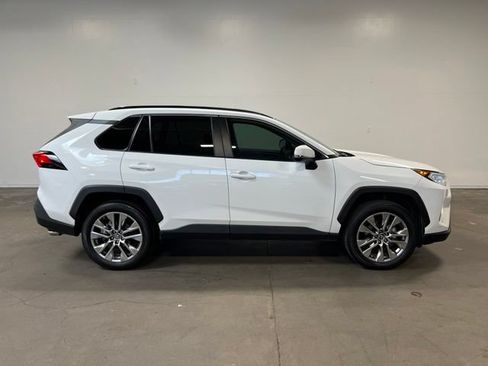 Used 2019 Toyota RAV4 XLE Premium w/ Cold Weather Package FWD image 2