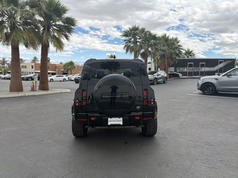 Used 2021 Land Rover Defender 110 X-Dynamic HSE image 6