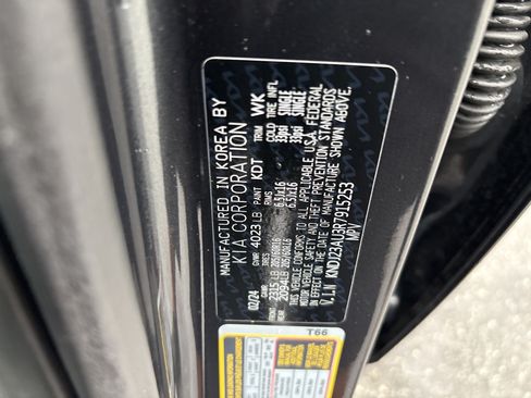 Used 2024 Kia Soul LX w/ Option Group 015 FWD image 35