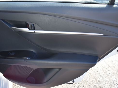 Certified 2025 Toyota Camry SE w/ Convenience Package image 22