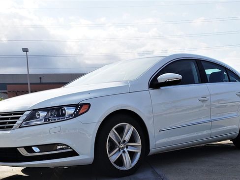 Used 2015 Volkswagen CC Sport FWD image 1