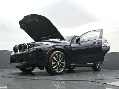 Used 2026 BMW X6 xDrive40i AWD/4WD image 40