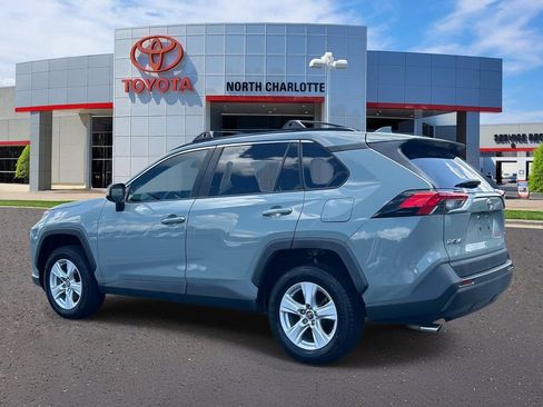 Used 2019 Toyota RAV4 XLE FWD image 4