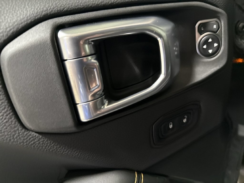 New 2026 Jeep Wrangler Unlimited Sahara AWD/4WD image 19