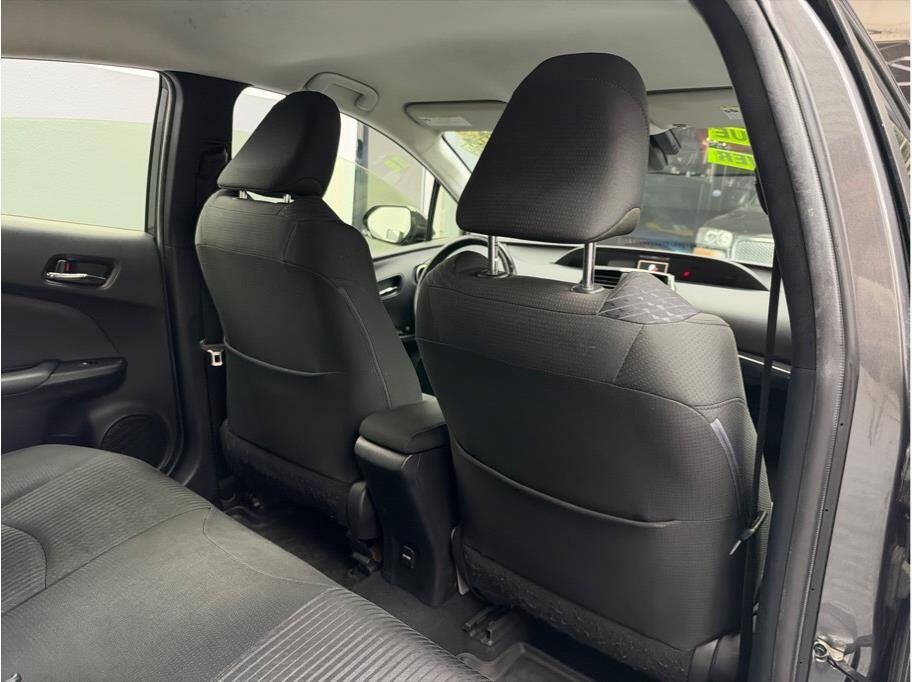 Used 2018 Toyota Prius Three FWD image 15