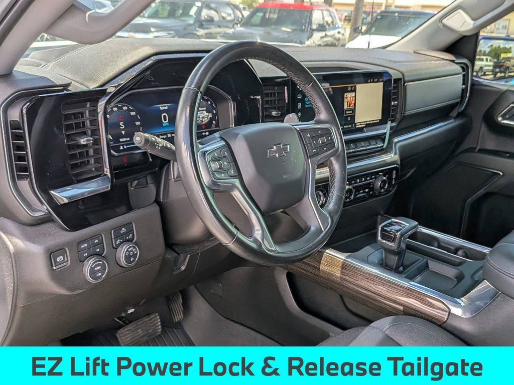 Used 2024 Chevrolet Silverado 1500 RST w/ Z71 Off-Road Package AWD/4WD image 32