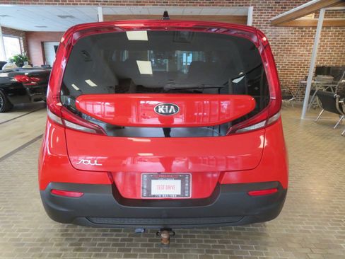 Used 2020 Kia Soul LX image 5