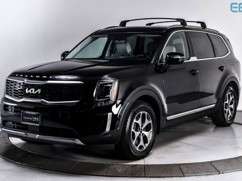 Used 2022 Kia Telluride EX w/ Towing Package image 2