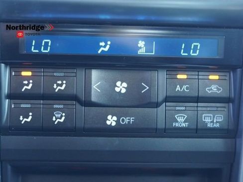 Used 2018 Toyota 4Runner Limited image 32